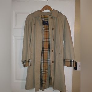 Women's Burberry Trench Coat